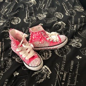 Custom made little girls Converse.